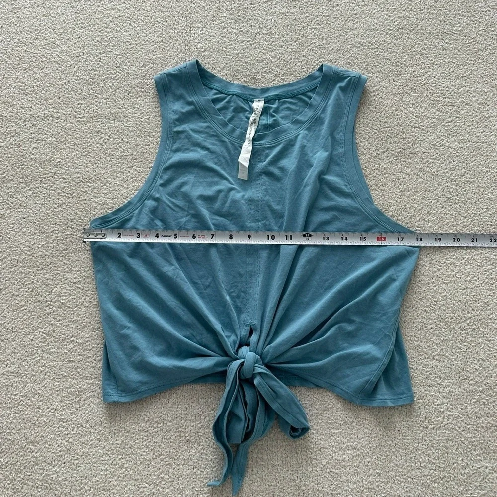 lululemon Tie front tank size 10 in Blue